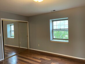 7238 Kennedy Ave in Hammond, IN - Foto de edificio - Building Photo