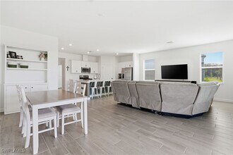 19306 Hinkley Dr in Estero, FL - Building Photo - Building Photo