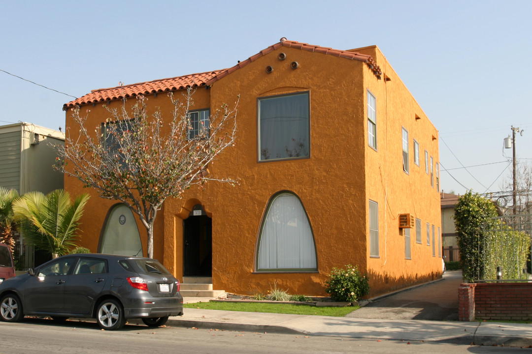 1420 Obispo Ave in Long Beach, CA - Building Photo