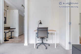 10301 NE 10th St in Bellevue, WA - Building Photo - Building Photo