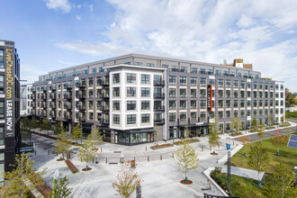 The Chase at Bryant Street in Washington, DC - Foto de edificio - Building Photo