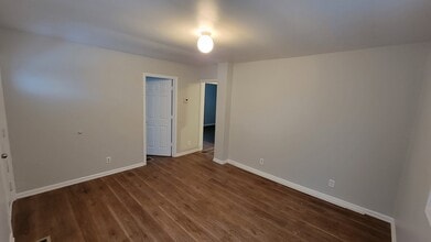 507 S Wesley St in Springfield, IL - Building Photo - Building Photo
