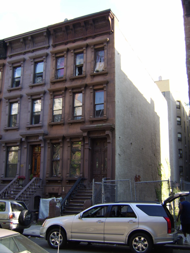 110 West 130th Street in New York, NY - Building Photo - Building Photo