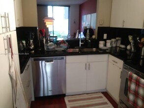 3522 Torremolinos Ave in Doral, FL - Building Photo - Building Photo