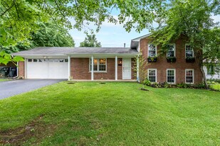 1804 Gayle Dr in Lexington, KY - Building Photo