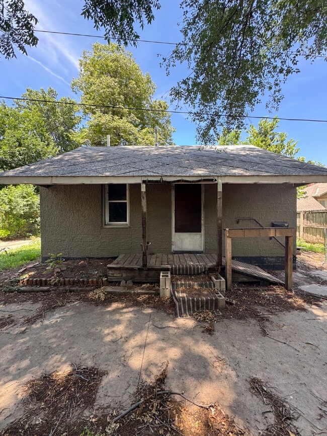 property at 1939 N Fairview Ave