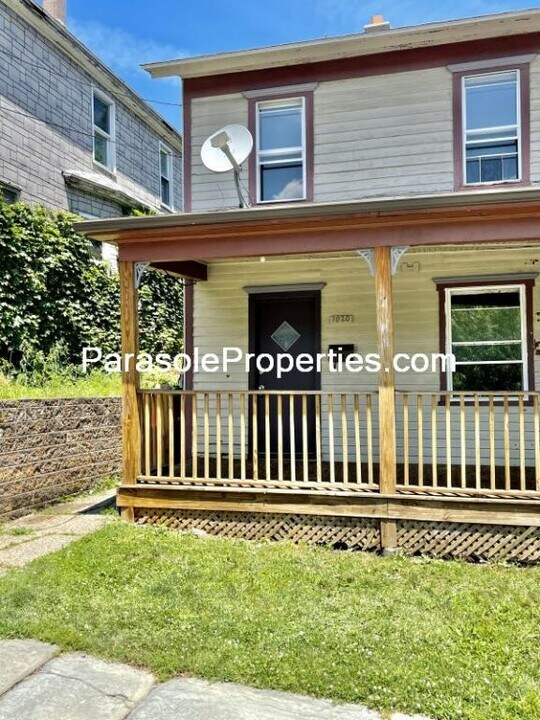 1020 Hampton St in Scranton, PA - Building Photo