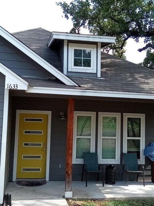 1633 Cree Trail in Kingsland, TX - Building Photo