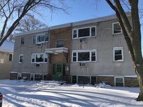 2424 4th St NE in Minneapolis, MN - Building Photo - Building Photo