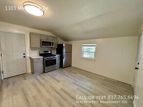 1303 Marydale Dr in Arlington, TX - Building Photo - Building Photo