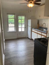 4874 N Port Washington Rd, Unit 4 in Glendale, WI - Building Photo - Building Photo