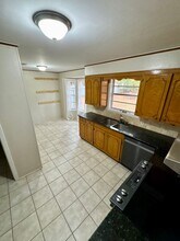 3020 Pines Rd in Shreveport, LA - Building Photo - Building Photo