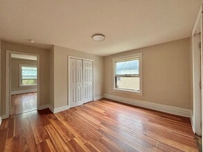 1316 S Westnedge Ave in Kalamazoo, MI - Building Photo - Building Photo
