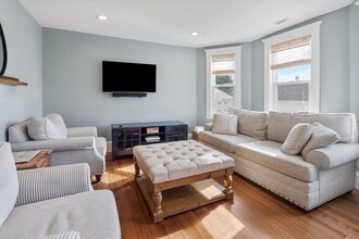 287 Minot St, Unit 2 in Boston, MA - Building Photo - Building Photo