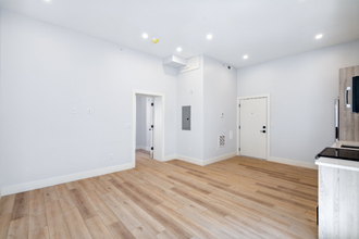 3439 Lancaster Ave in Philadelphia, PA - Building Photo - Building Photo