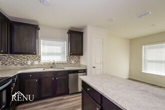 123 Palomino Bnd Dr in Newark, TX - Building Photo - Building Photo