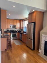 403 W Eugenie St, Unit 3 in Chicago, IL - Building Photo - Building Photo