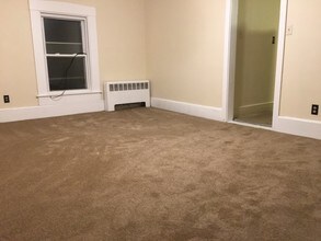 74 Berkshire St, Unit 2 in Springfield, MA - Building Photo - Building Photo