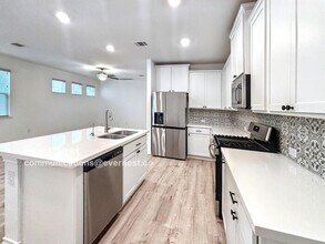 104 Watkinville Rd in Hutto, TX - Building Photo - Building Photo
