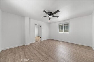 407 W 107th St in Los Angeles, CA - Building Photo - Building Photo