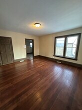 124 N Washington St in Janesville, WI - Building Photo - Building Photo