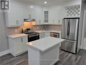 27 Belmont Ave in Hamilton, ON - Building Photo - Building Photo