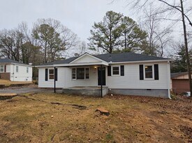 6289 Sweetbriar Dr in Mableton, GA - Building Photo