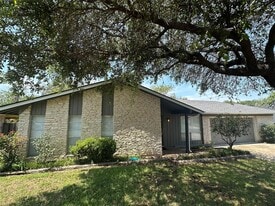 5504 Chadwyck Dr in Austin, TX - Building Photo