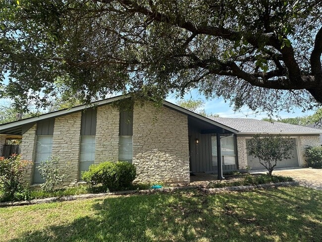 property at 5504 Chadwyck Dr