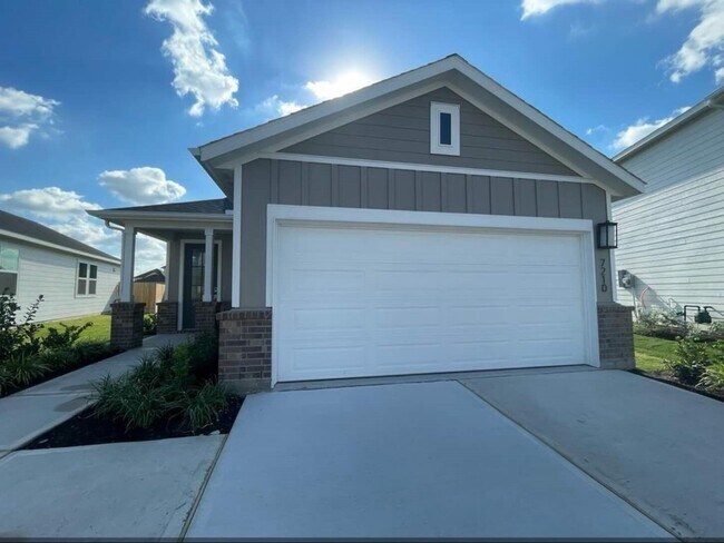 property at 7210 Cedar Hbr Ct