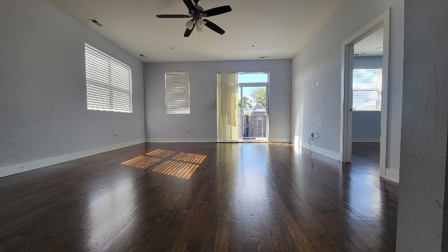 504 S Oakley Blvd in Chicago, IL - Building Photo - Building Photo