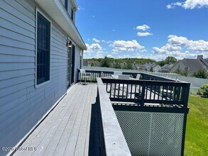 12 Glennon Rd in Latham, NY - Building Photo - Building Photo