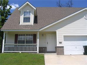 3044 W Marigold Dr in Fayetteville, AR - Building Photo