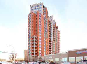 9020 Jasper Ave NW in Edmonton, AB - Building Photo - Building Photo