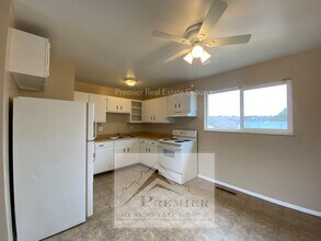 1812 Hampton S in Colorado Springs, CO - Building Photo - Building Photo