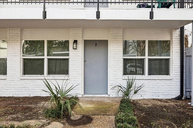 property at 2206 Mason St