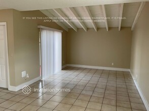 10940 SW 70th Terrace in Miami, FL - Building Photo - Building Photo