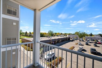 Rochdale Crossing in Regina, SK - Building Photo - Building Photo