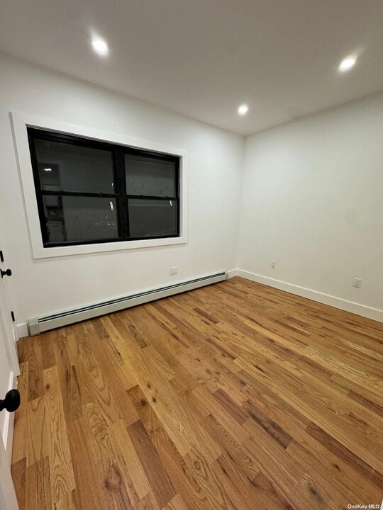 1319 E 96th St-Unit -2 in Brooklyn, NY - Building Photo