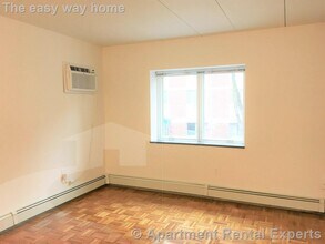 284 Harvard St, Unit #25 in Cambridge, MA - Foto de edificio - Building Photo