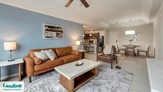 97 Market Point Dr in Greenville, SC - Building Photo