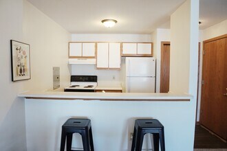 Wexford Place Apartments in Madison, WI - Building Photo - Building Photo