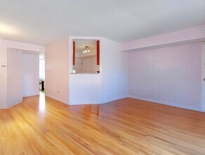 615 Quincy Bridge Ln in Glenview, IL - Building Photo - Building Photo