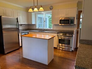 35 Marwick Manor in New Milford, CT - Foto de edificio - Building Photo