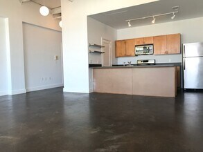 2401 E 6th St in Austin, TX - Building Photo - Building Photo