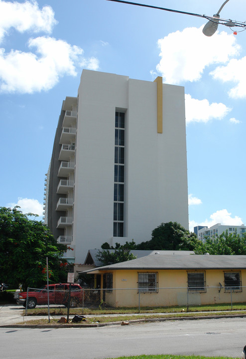 The Yorker in Miami, FL - Building Photo