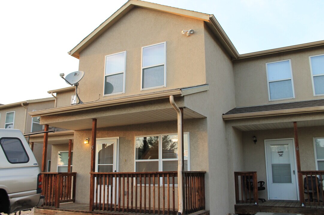 7330 Kearney St in Commerce City, CO - Building Photo