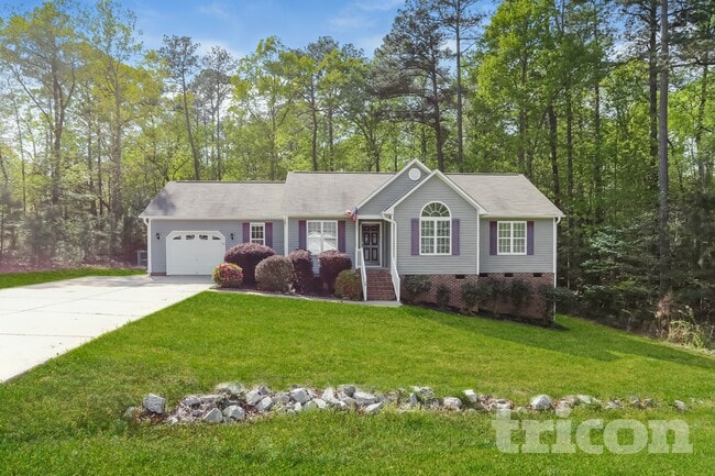 76 Wild Oaks Ct in Fuquay Varina, NC - Building Photo - Building Photo