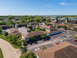 Ashford Apartments in Davenport, IA - Foto de edificio - Building Photo