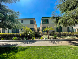 4230-4312 Los Feliz Blvd Apartments